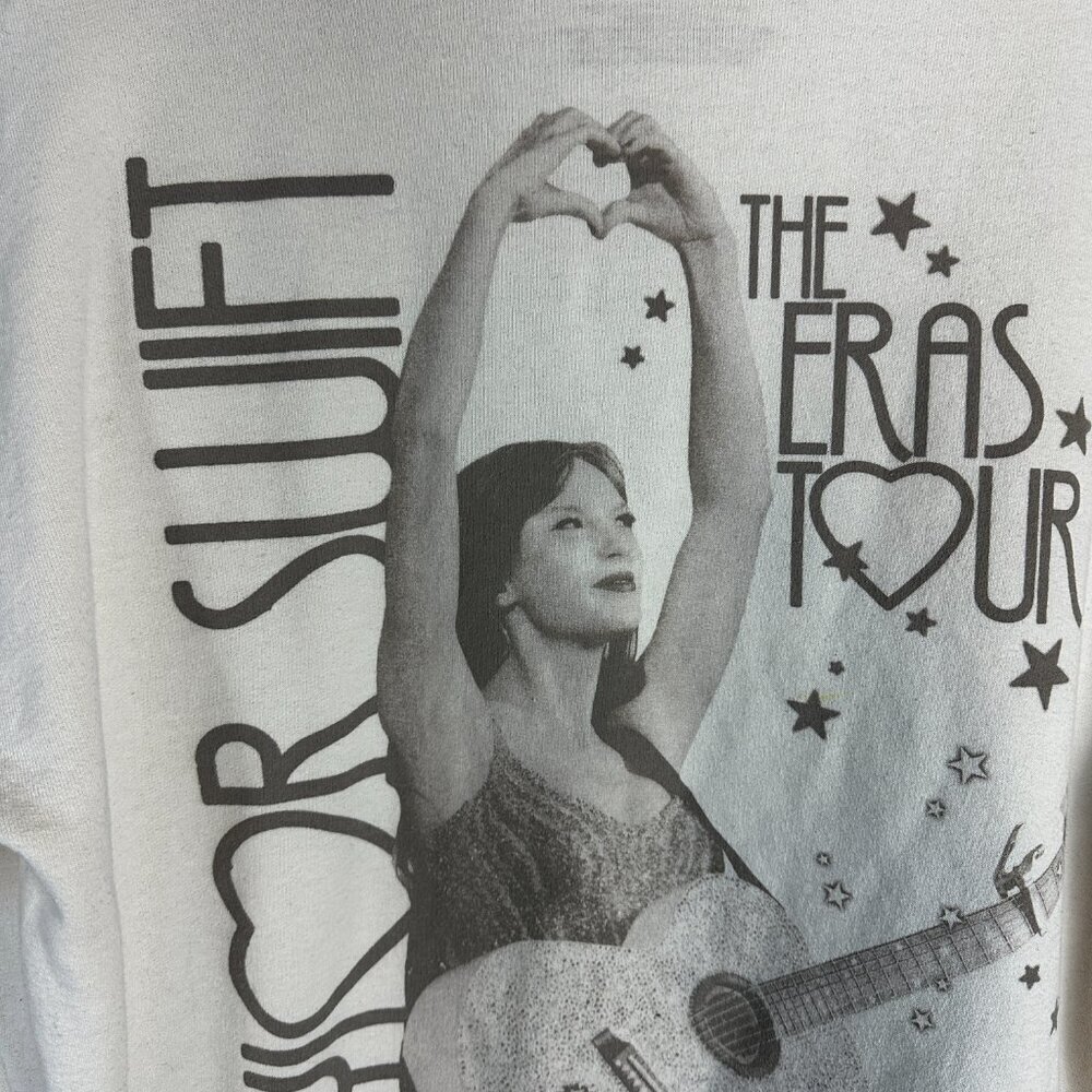 Taylor Swift Eras Tour Hoodie Heart Womens Large Official Merch Cream - Picture 7 of 7